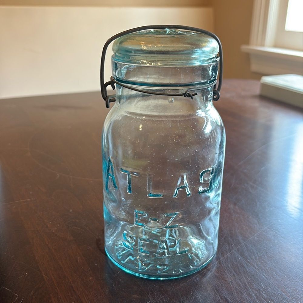 Vintage blue atlas E – Z seal quart canning jar
